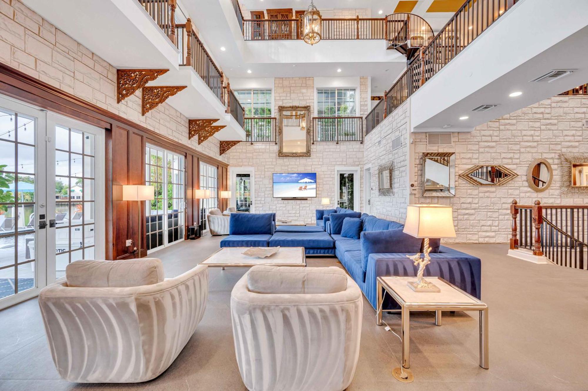 The Modern Castle Canal View Access Rooftop Living Greenhouse Vlllas Fort Lauderdale Buitenkant foto