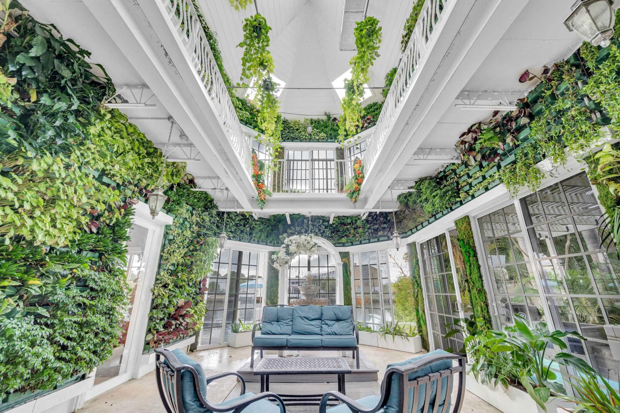 The Modern Castle Canal View Access Rooftop Living Greenhouse Vlllas Fort Lauderdale Buitenkant foto